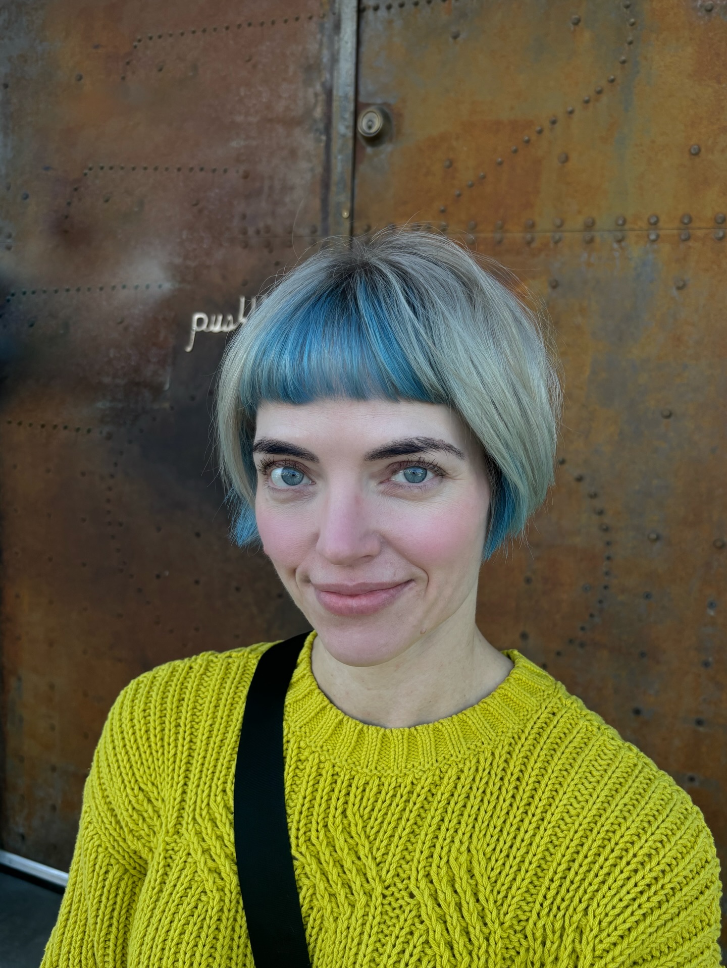 Edgy Aqua-Tipped Pixie Crop