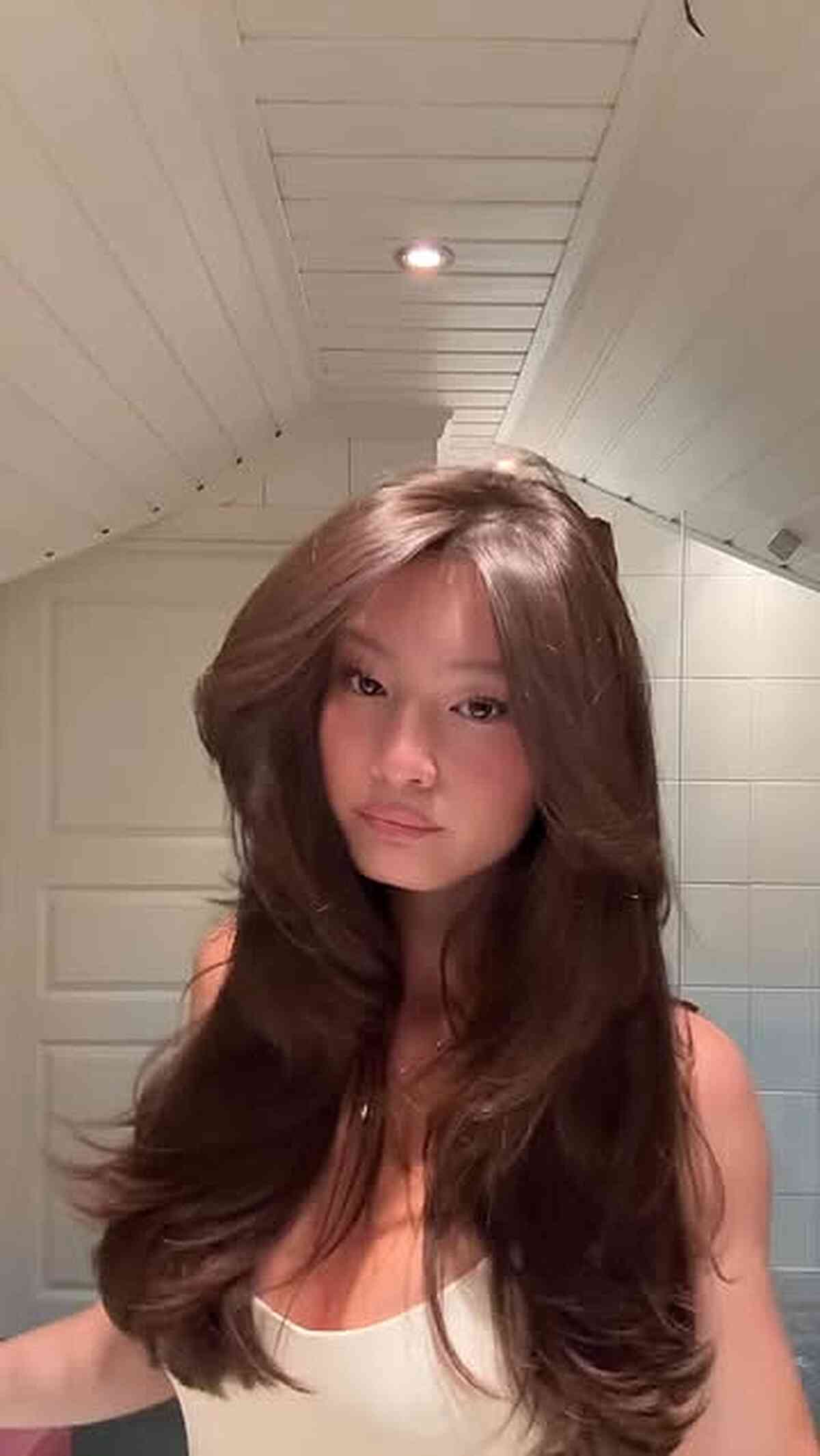 Feathered Layers with Soft Curtain Fringe