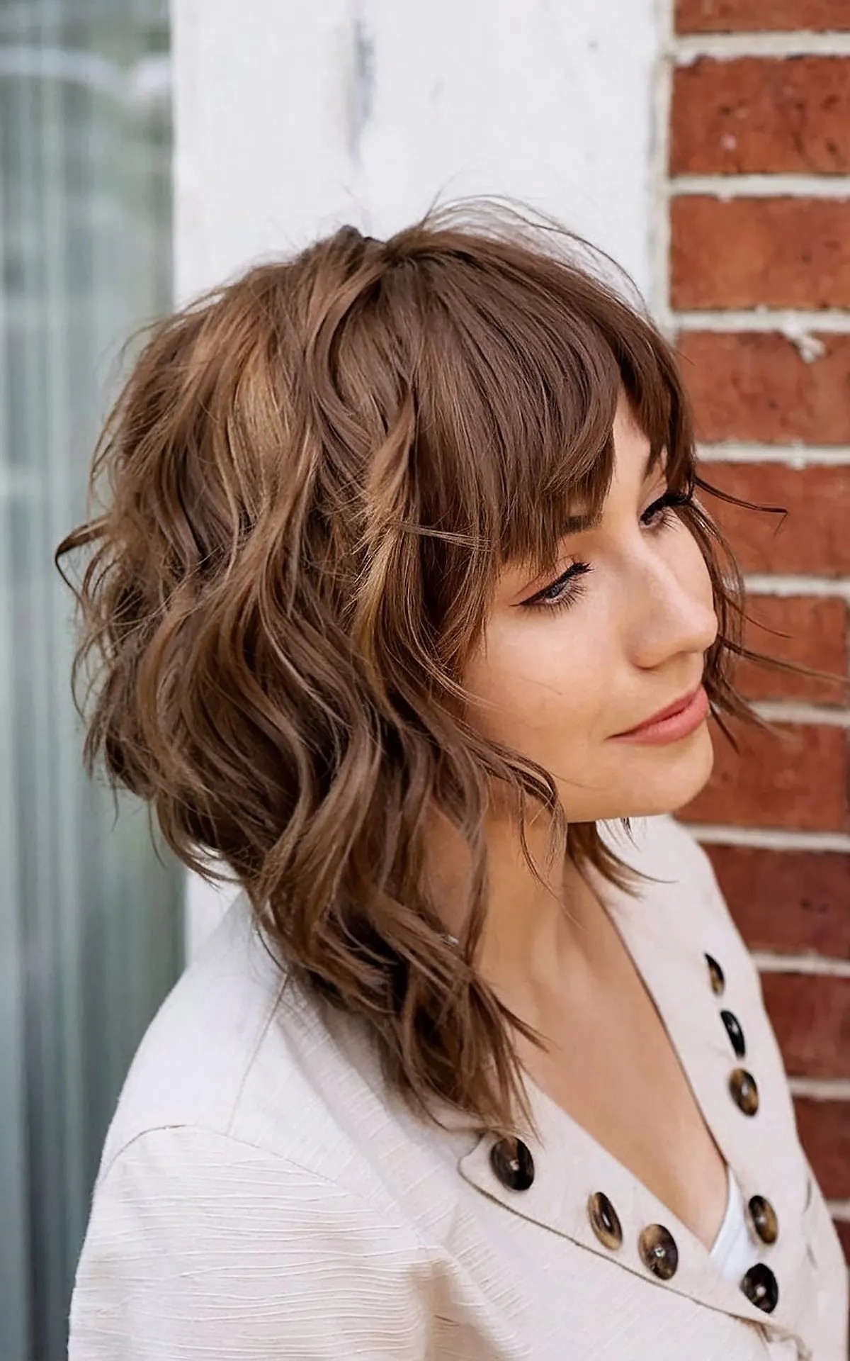 Razor cut wavy inverted bob