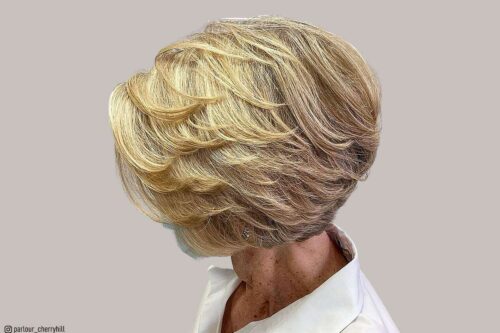 Short feathered hair